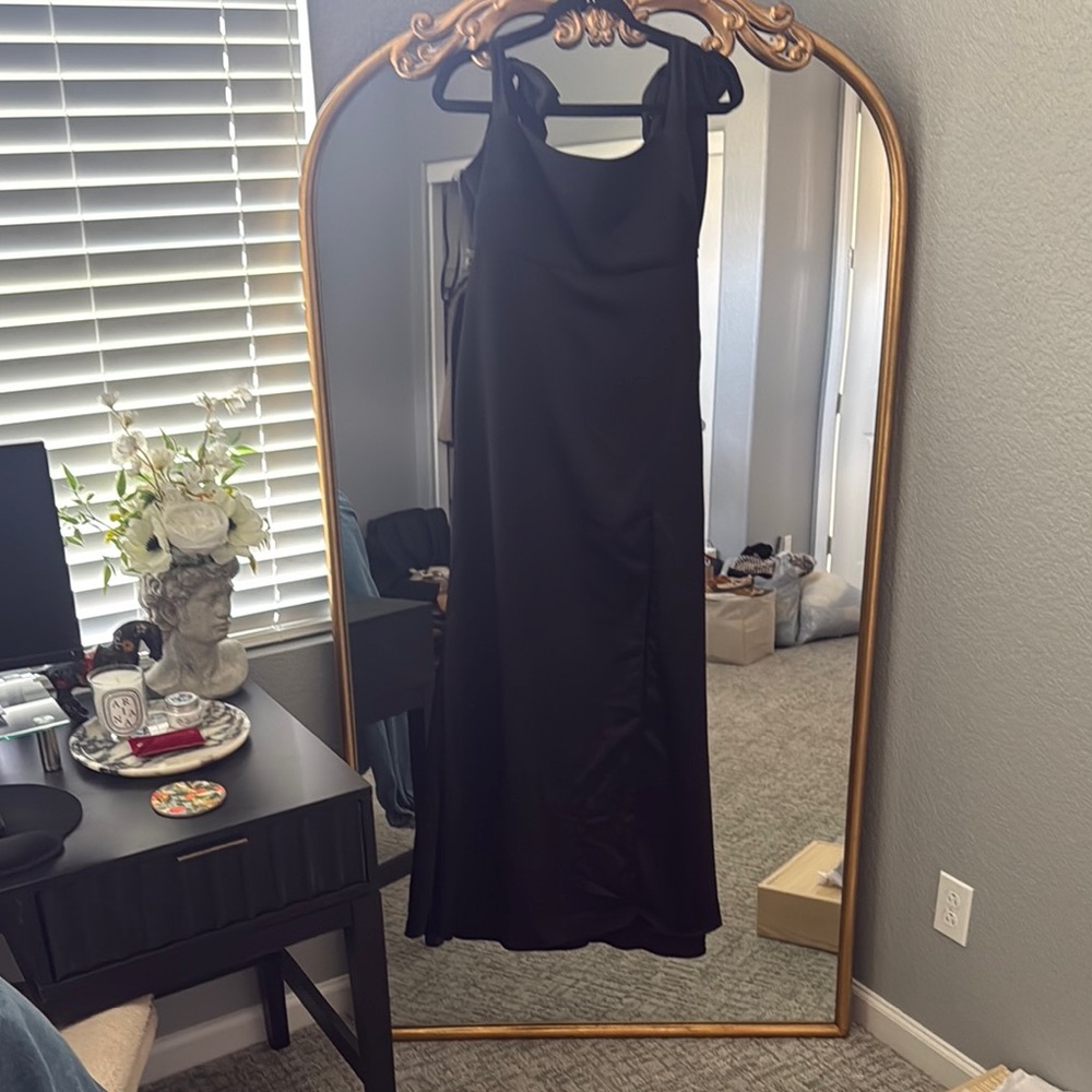 Elegant Black Evening Gown